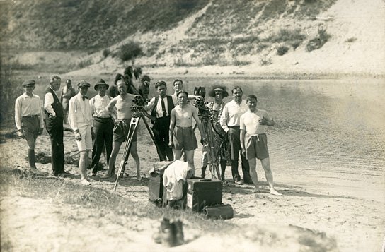 Ernst Lubitsch (rechts) bei den Dreharbeiten zu "Das Weib des Pharao" (1921) Das Weib des Pharao