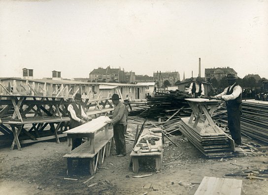 Bei den Dreharbeiten zu "Das Weib des Pharao" (1921) Das Weib des Pharao