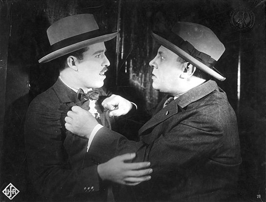 Gerhard Bienert, Emil Jannings (v.l.n.r.) in "Varieté" (1925) Varieté