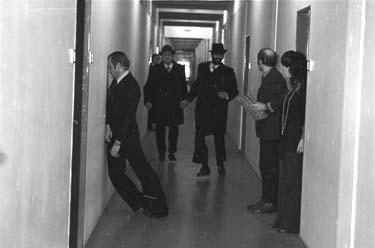 Klaus Löwitsch, Ernst Küsters, El Hedi Ben Salem, Peter Moland, Doris Mattes (vorne, v.l.n.r.) Welt am Draht