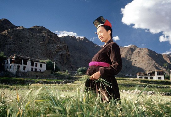 Christy Chung in "Samsara" (2000/01) "Samsara", Quelle: Studiocanal, DIF, © Studiocanal