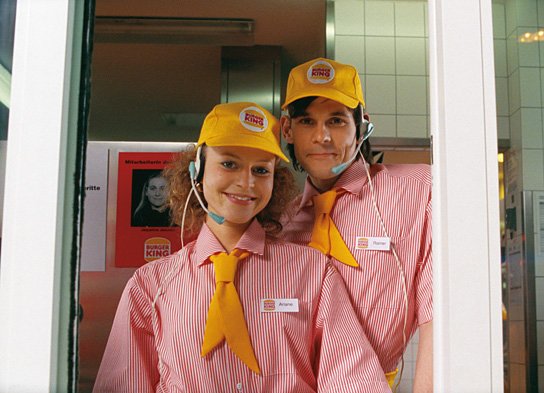 Maria Simon, Alexander Beyer in "Good Bye, Lenin!" (2001-03) Good Bye, Lenin (2001-03), Quelle: X-Verleih, DIF
