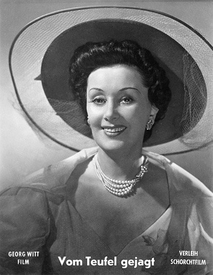 Lil Dagover in "Vom Teufel gejagt" (1950) "Vom Teufel gejagt"