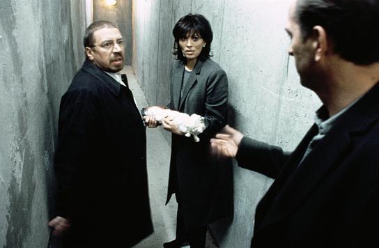Armin Rohde, Iris Berben, Herbert Knaup (v.l.n.r.) in "Gefährliche Träume - Das Geheimnis einer Frau" (2000) Gefährliche Träume - Das Geheimnis einer Frau