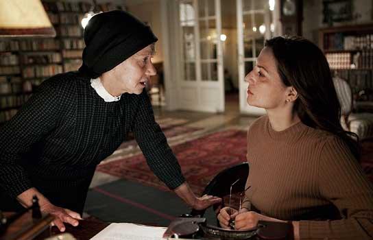 Helen Mirren, Martina Gedeck (v.l.n.r.) Hinter der Tür