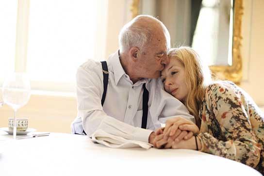 Hans-Michael Rehberg, Pheline Roggan in "Leg ihn um - Ein Familienfest" (2011/12) Leg ihn um - Ein Familienfest