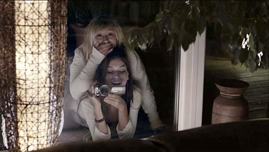Sina Tkotsch, Sylta Fee Wegmann (v.l.n.r.) in "Ohne Gnade" (2010-13) Ohne Gnade