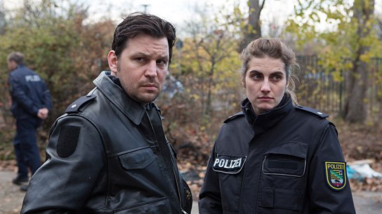 Sascha Alexander Geršak, Samia Chancrin in "Wir waren Könige" (2012-14) Wir waren Könige, Quelle: Summiteer Films, DIF, © Joachim Blobel