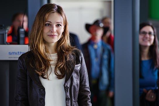 Mina Tander in "Buddy" (2013) Buddy, Quelle: Warner Bros., DIF, © herbX film, Warner Bros., Marco Nagel