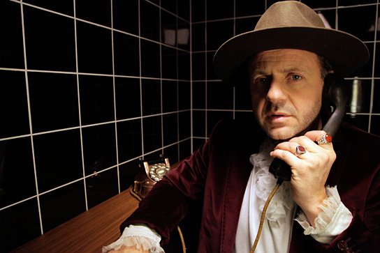 Samuel Finzi in einer Spielszene von "Wagnerwahn" (2012/13) Wagnerwahn, Quelle: Gebrüder Beetz Filmproduktion, © Falco Seliger