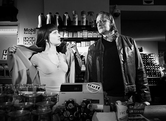 Steffi Gosejohann, Jürgen Rißmann in "Weiße Ritter" (2014/15) Weiße Ritter, Quelle und ©: Westendfilme, Foto: Anna C. Wagner