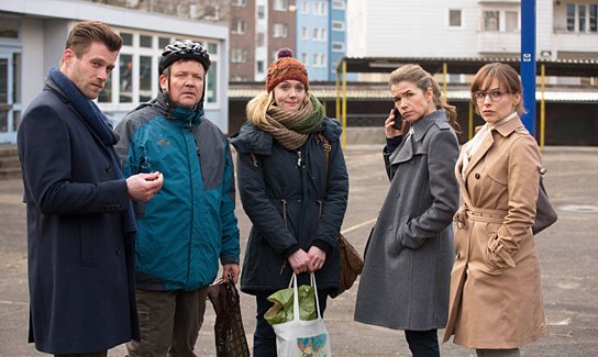 Ken Duken, Justus von Dohnányi, Alwara Höfels, Anke Engelke, Mina Tander (v.l.n.r.) in "Frau Müller muss weg" (2014) Frau Müller muss weg, © 2014 Constantin Film Verleih GmbH
