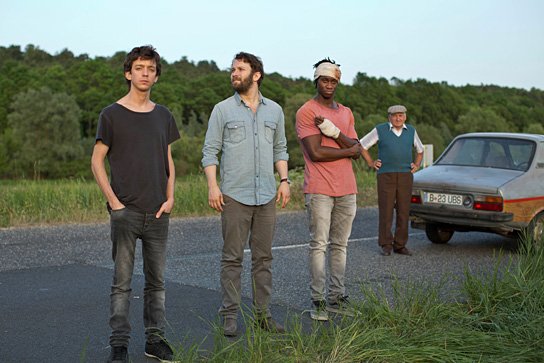 Nahuel Pérez Biscayart, Christian Ulmen, Eugene Boateng, Janos Kalman Horvath (v.l.n.r.) in "Becks letzter Sommer" (2014/15) Becks letzter Sommer, © Claussen+Wöbke+Putz, Senator, Foto: Oliver Vaccaro