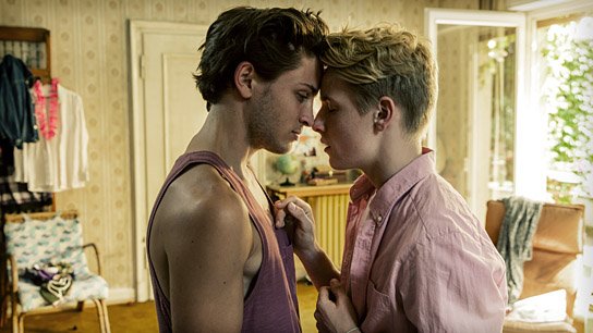 Jannik Schümann, Louis Hofmann (v.l.n.r.) in "Die Mitte der Welt" (2015/16) "Die Mitte der Welt", © 2015 Tom Trambow, Universum Film