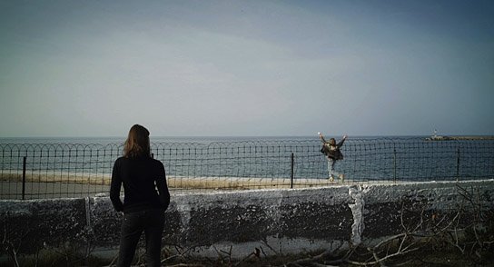 Nina Kronjäger, Anna Schmidt (v.l.n.r.) in "Orientierungslosigkeit ist kein Verbrechen" (2014-16) "Offline - Das Leben ist kein Bonuslevel", Quelle: Little Dream Entertainment, D