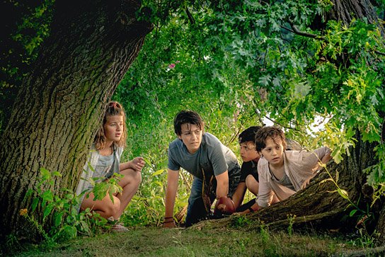 Emma Tiger Schweiger, Oskar Keymer, Rafael Koussouris, Lui Eckardt (v.l.n.r.) in "Conni & Co. 2 - Das Geheimnis des T-Rex" (2016/17) "Conni & Co. 2 - Das Geheimnis des T-Rex", Quelle: Warner Bros. Ent., DIF