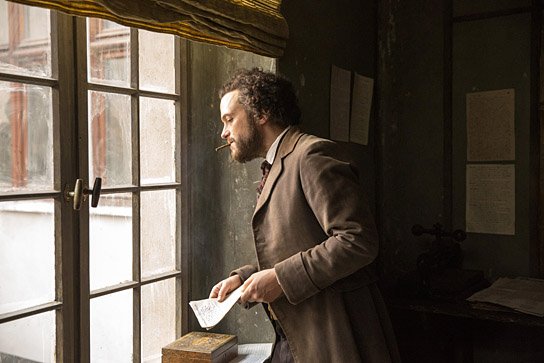 August Diehl in "Der junge Karl Marx" (2015-17) "Der junge Karl Marx", Quelle: Neue Visionen Filmverleih, DIF