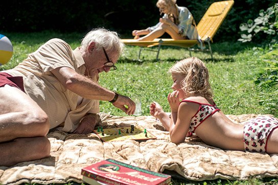 Günther Maria Halmer, Mavie Hörbiger, Anne-Marie Weisz (v.l.n.r.) in "Sommerhäuser" (2016/17) "Sommerhäuser", © 2017 Prokino Filmverleih GmbH