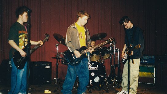 Johannes Halbig, Maximilian Schlichter, Fabian Halbig (v.l.n.r.) ("Immer noch jung - 15 Jahre Killerpilze", 2017) "Immer noch jung - 15 Jahre Killerpilze", © Nordpolaris