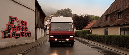 "Austreten" (2016/17) "Austreten", Quelle: Schmidbauer-Film, DIF, © Schmidbauer-Film
