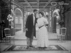 Screenshot mit Arnold Rieck, Helene Winter in "Die Dollarprinzessin. Ringelreihen" (1908) "Die Dollarprinzessin. Ringelreihen"
