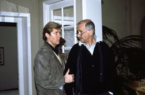 Sigmar Solbach, Armin Mueller-Stahl (v.l.n.r.) in "Tagebuch für einen Mörder" (1988) Tagebuch für einen Mörder, Quelle: © ZDF, Dr. Harald Müller
