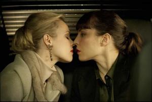 Rachel McAdams, Noomi Rapace (v.l.n.r.) in "Passion" (2012) Passion