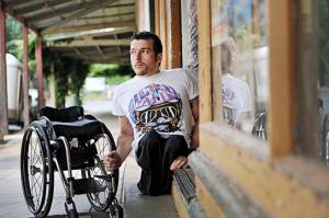 Kurt Fearnley in "Gold - Du kannst mehr als Du denkst" (2011-13) Gold - Du kannst mehr als Du denkst