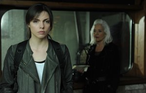 Karolina Gorczyca, Hildegard Schmahl (v.l.n.r.) in "Agnieszka" (2013/14) Agnieszka