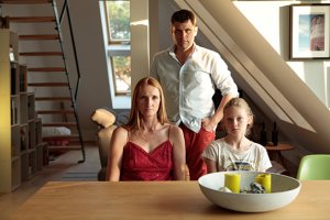 Anna Altmann, Sten Jacobs, Nina Splettstößer (v.l.n.r.) in "Das Sommerhaus" (2014) Das Sommerhaus, Quelle: Curtis Burz, Foto: Peter Sebera