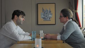 Andreas Döhler, Katrin Pollitt in "Die Hände meiner Mutter" (2015/16) "Die Hände meiner Mutter", © Kinescope Film