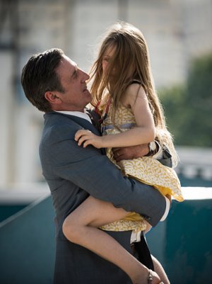 Daniel Auteuil, Lila-Rose Gilberti in "Im Namen meiner Tochter - Der Fall Kalinka" (2014-16) "Im Namen meiner Tochter - Der Fall Kalinka", © Koch Films