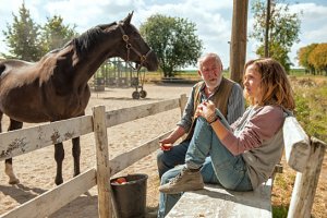 Dieter Hallervorden, Lena Klenke in "Rock My Heart" (2016/17) "Rock My Heart", Quelle: Wild Bunch, DIF, © Wild Bunch, Bernd Spauke