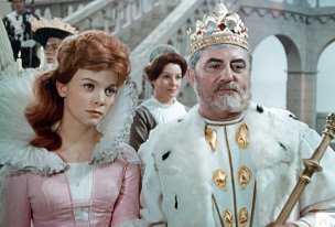 Karin Ugowski (als Prinzessin Roswitha) und Martin Flörchinger (als König Löwenzahn) in "König Drosselbart" (1964/65) König Drosselbart, Quelle: DEFA-Stiftung, © DEFA-Stiftung, Max Teschner