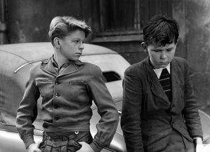 Axel Dietz (als Andreas, links) und Gerhard Kuhn (als Kalle) in "Sheriff Teddy" (1956/57) Sheriff Teddy, Quelle: DEFA-Stiftung, © DEFA-Stiftung, Eberhard Daßdorf