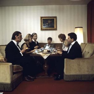 Kurt Raab, Heide Simon, Gusti Kreissl, Hanna Schygulla, Irm Hermann, Andrea Schober, Hans Hirschmüller (v.l.n.r.) in "Händler der vier Jahreszeiten" (1971) Händler der vier Jahreszeiten