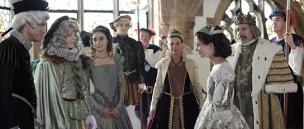 Ferdinand Schmidt-Modrow, Jasmin Barbara Mairhofer, Verena Buratti, Hanna Merki, Oliver Karbus (vorne v.l.n.r.) in "Das Märchen von der Prinzessin, die unbedingt in einem Märchen vorkommen wollte" (2012/13) Das Märchen von der Prinzessin, die unbedingt in einem Märchen vorkommen wollte