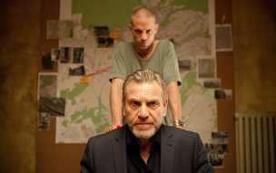 Tchéky Karyo (vorne) in "Die Räuber" (2012-14) Die Räuber, © COIN Film, Foto: Heike Fischer