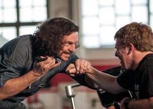 Tim-Owe Georgi, Bastian Wurbs (v.l.n.r.) in "Vielen Dank für nichts" (2012-14) Vielen Dank für nichts, Quelle: Camino Film, DIF, © Camino Filmverleih