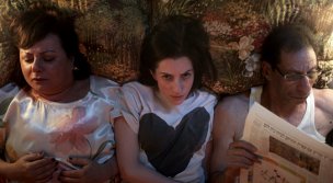 Hana Laslo, Neta Riskin, Dovaleh Reiser (v.l.n.r.) in "Anderswo" (2013/14) Anderswo, © Dirk Manthey Film, HFF 'Konrad Wolf', rbb, MDR, Foto: Johannes Praus