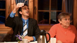 Gebhard Widemair, Ruth Ebner in "Hirschen - Da machst was mit" (2010-14) Hirschen - Da machst was mit, © Inci Pictures Filmproduktion