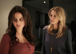 Ruby O. Fee, Petra van de Voort (v.l.n.r.) in "Zazy" (2015/16) "Zazy", Quelle: Real Fiction Filmverleih, DIF, © gilles•mann filmproduktion