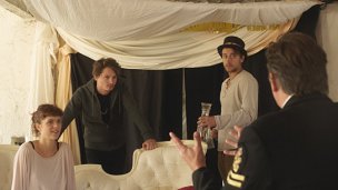 Liv Lisa Fries, Gordon Kämmerer, Kai-Michael Müller, Tobias Lehmann (v.l.n.r.) in "Rakete Perelman" (2016) "Rakete Perelman", Quelle: Filmfestival Max Ophüls Preis 2017