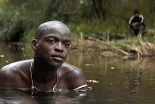 Niza Jay Ncoyini in "Die Wunde" (2016) "Die Wunde", Quelle: Salzgeber & Co. Medien, DIF, © Salzgeber & Co. Medien