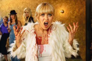 Caro Cult (vorne) in "High Society" (2016/17) "High Society", Warner Bros. Entertainment, DIF, © 2017 Warner Bros. Ent