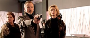 David C. Bunners (2.v.l.), Dorothea Schenck (vorne rechts) in "Das schaffen wir schon" (2017) "Das schaffen wir schon", © drei-freunde Filmverleih