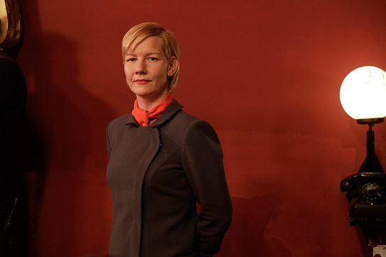 Sandra Hüller in "Ich bin dein Mensch" (2021); Quelle: Majestic Filmverleih, DFF, © Christine Fenzl, Majestic