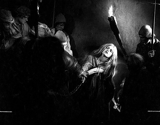 Camilla Horn in "Faust" (1926)