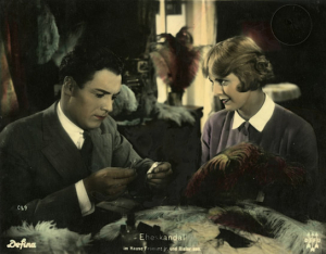 Fred Louis Lerch, Karina Bell (v.l.n.r.) in "Eheskandal im Hause Fromont jun. und Risler sen." (1927), Quelle: DFF