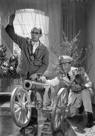 Franz Antel, Gustav Fröhlich (v.l.n.r.) bei den Dreharbeiten zu "Rosen aus dem Süden" (1954) Rosen aus dem Süden